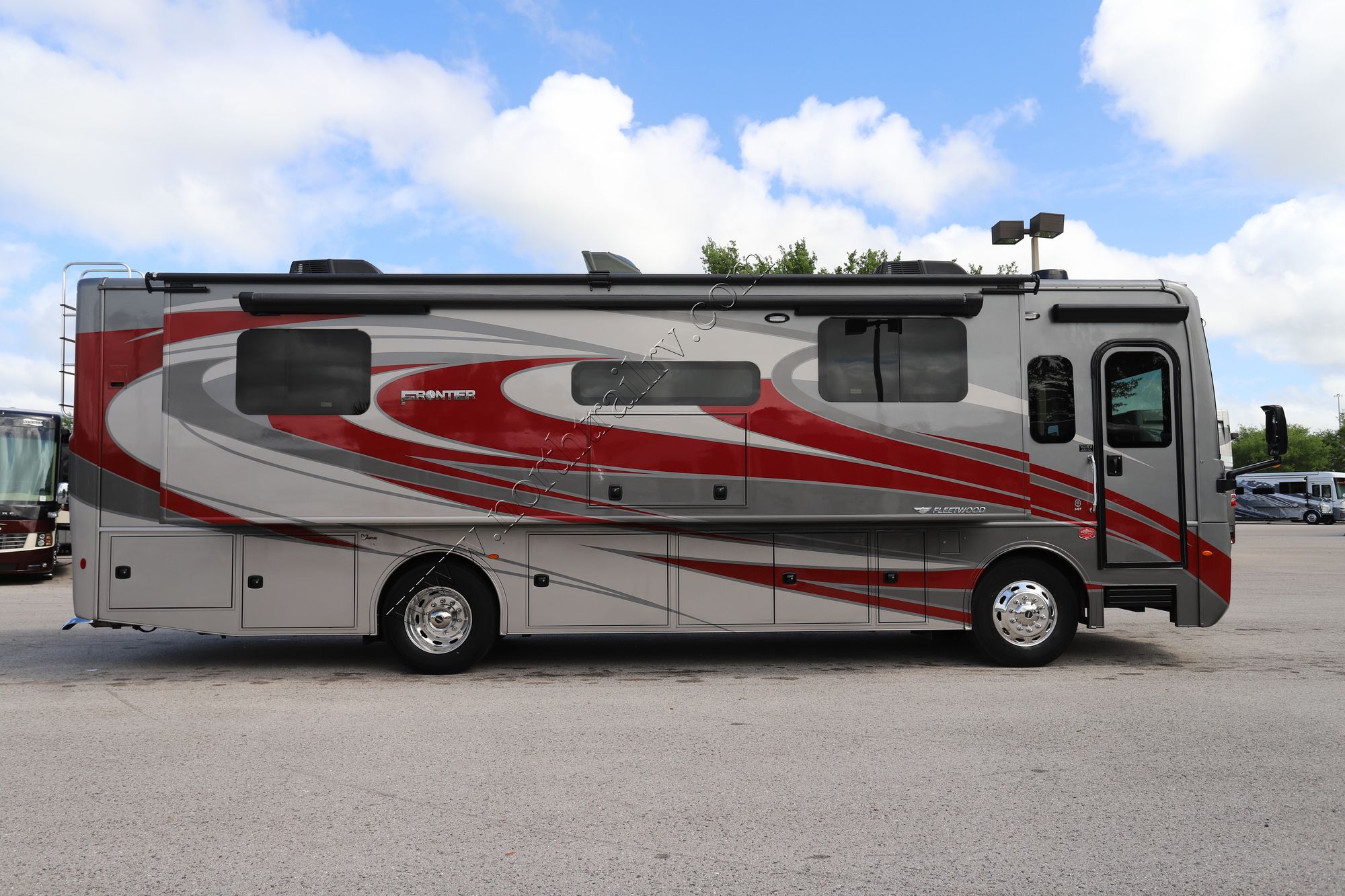 Used 2023 Fleetwood Frontier 34TG Class A  For Sale
