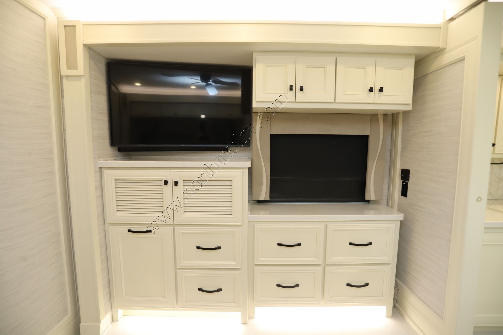 Used 2026 Tiffin Motor Homes Phaeton 40IH Class A  For Sale