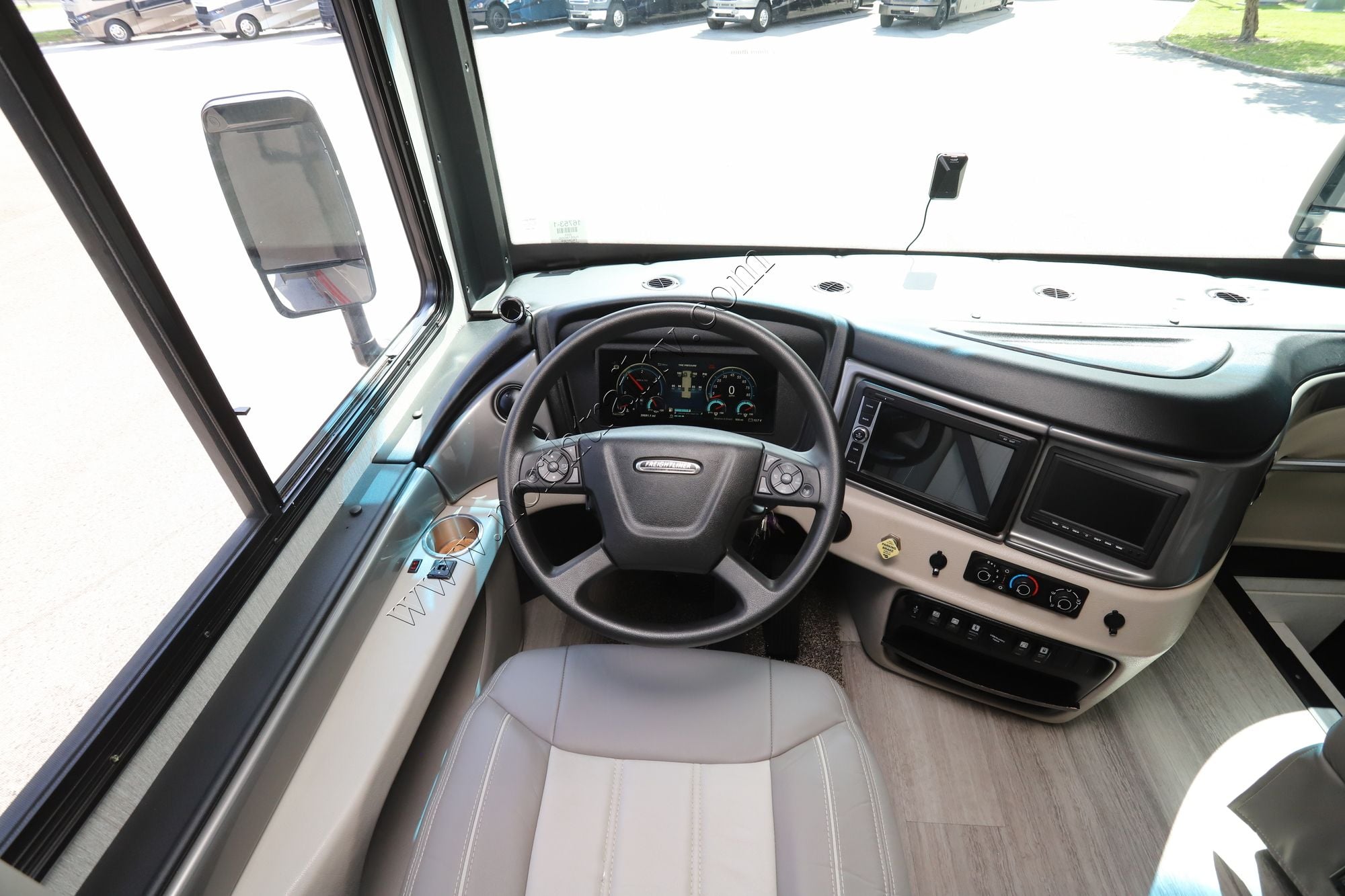 Used 2023 Fleetwood Frontier 34TG Class A  For Sale