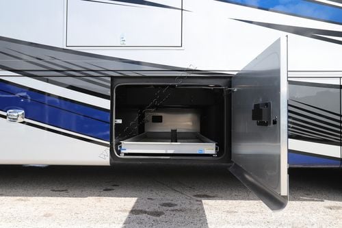 2026 Tiffin Motor Homes Phaeton 40IH