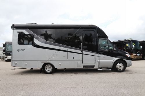 2023 Renegade Rv Vienna 25VTBN