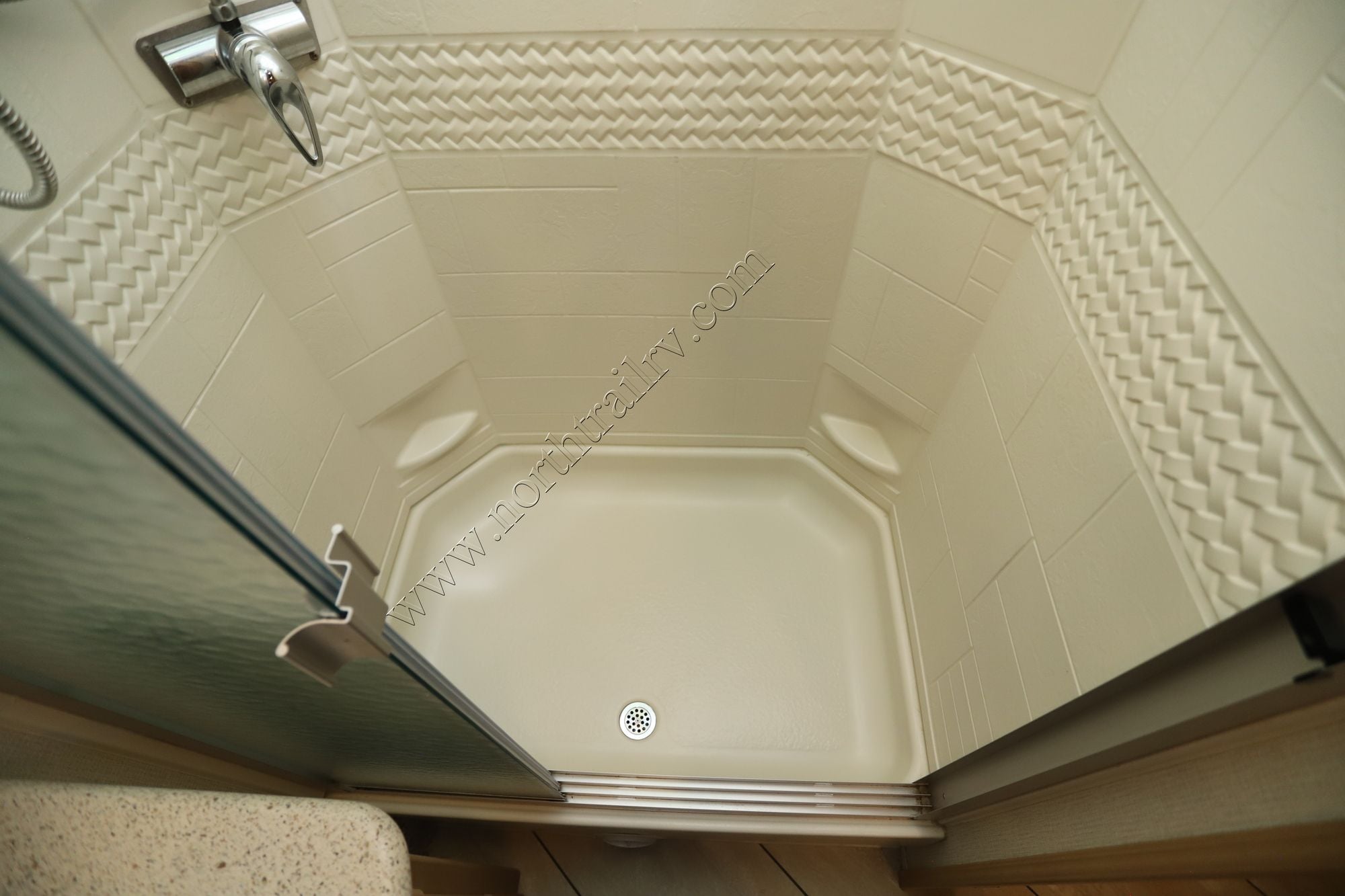 Used 2019 Newmar Bay Star 3626 Class A  For Sale