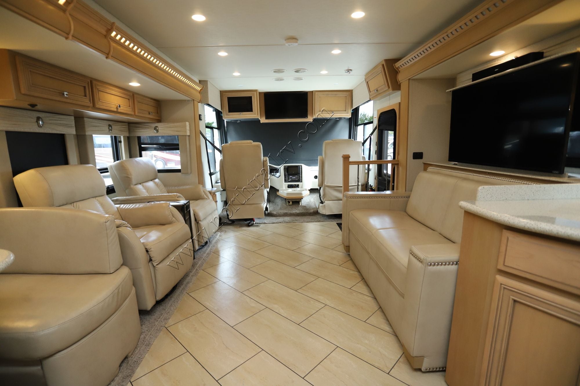 Used 2019 Newmar Bay Star 3626 Class A  For Sale