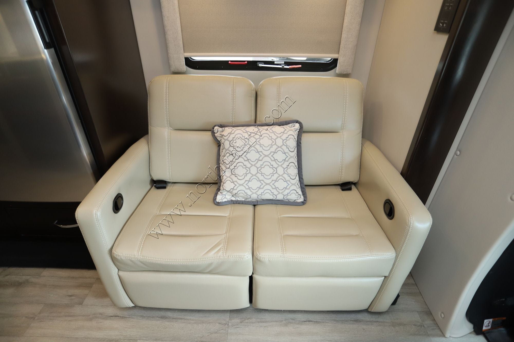 Used 2023 Renegade Rv Vienna 25VTBN Class C  For Sale