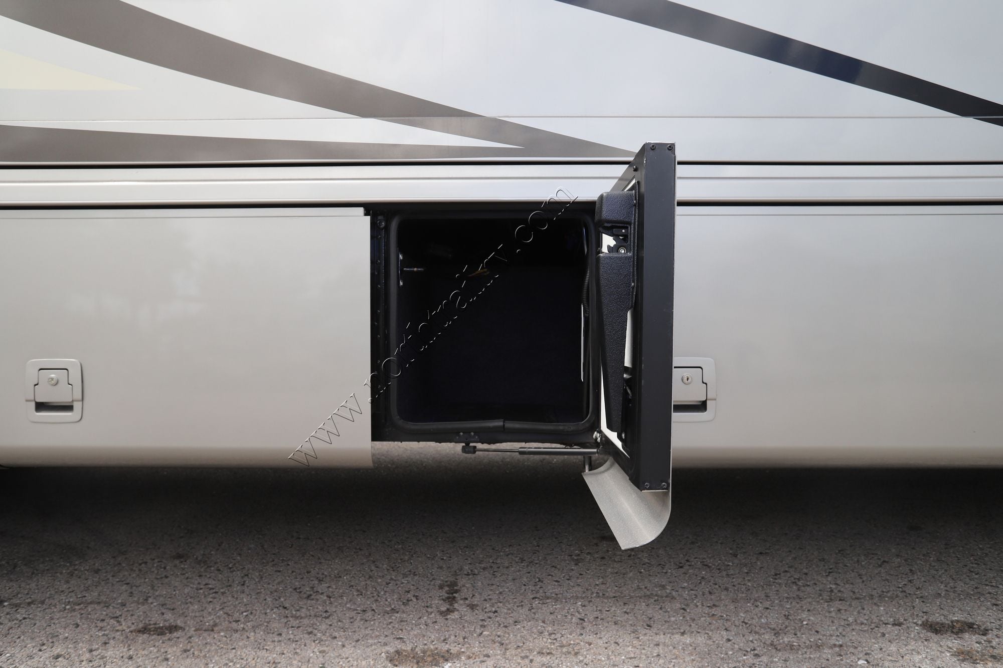 Used 2019 Newmar Bay Star 3626 Class A  For Sale