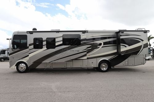 2019 Newmar Bay Star 3626