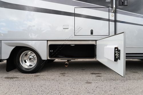 2023 Renegade Rv Vienna 25VTBN