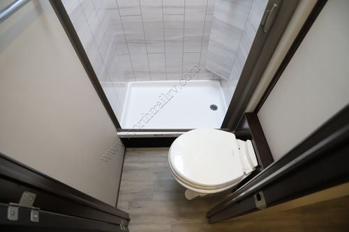 2023 Renegade Rv Vienna 25VTBN