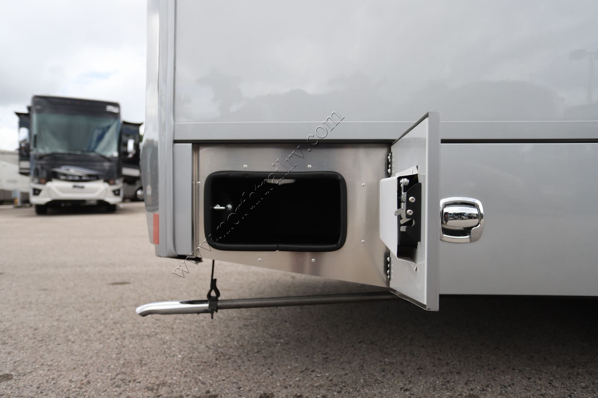 Used 2023 Renegade Rv Vienna 25VTBN Class C  For Sale