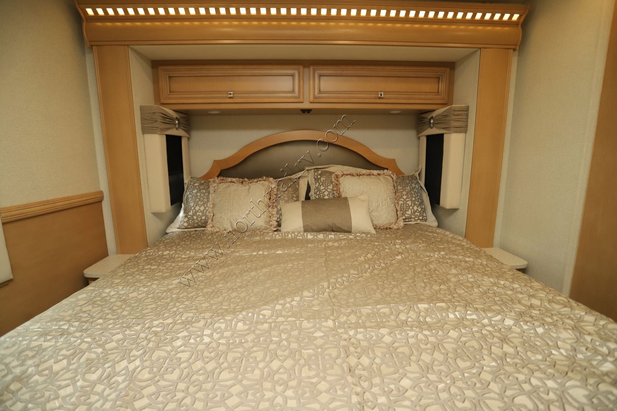 Used 2019 Newmar Bay Star 3626 Class A  For Sale