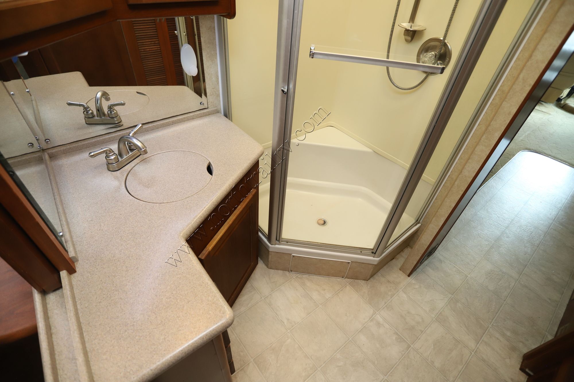 Used 2005 Fleetwood Pace Arrow 35G Class A  For Sale