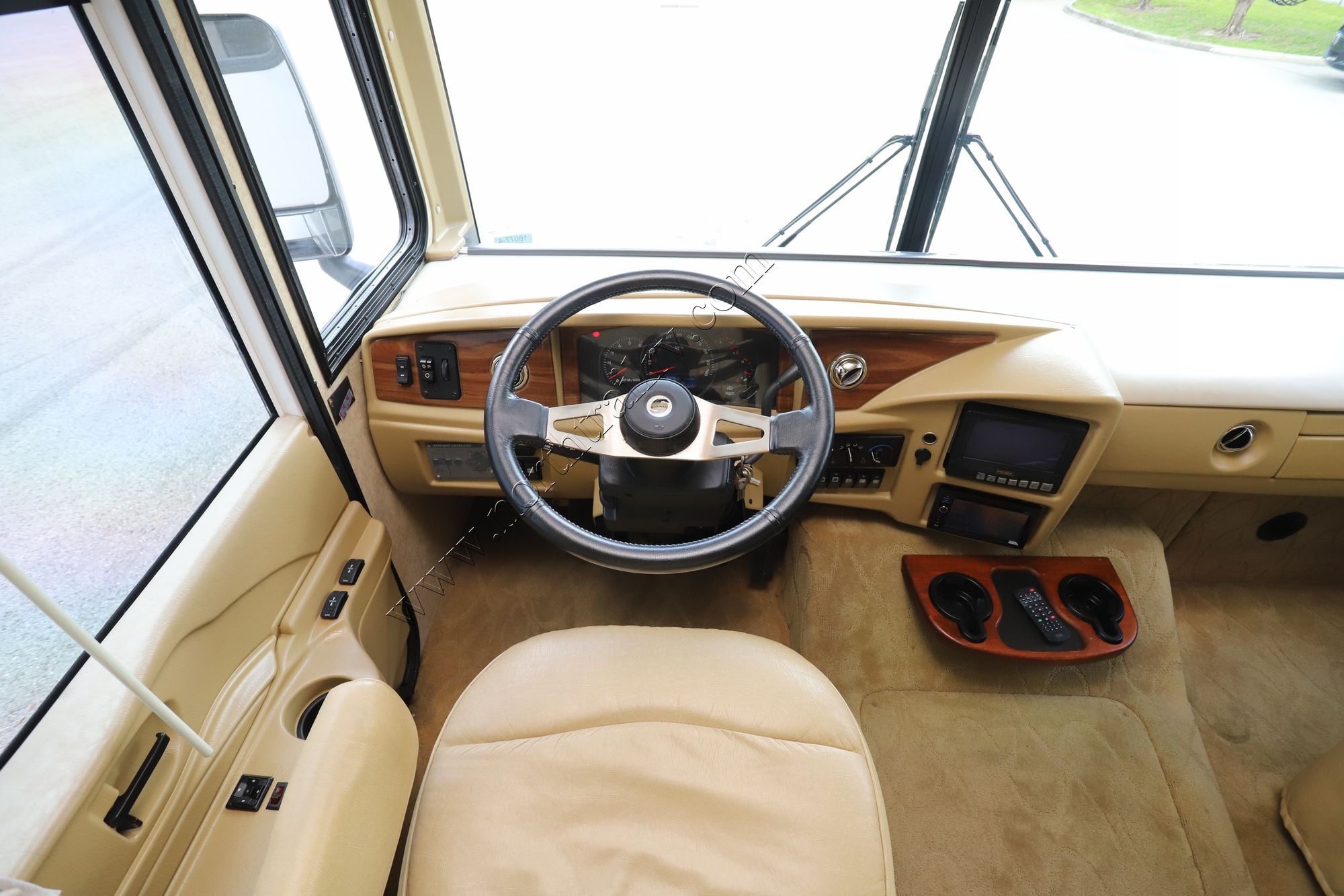 Used 2005 Fleetwood Pace Arrow 35G Class A  For Sale