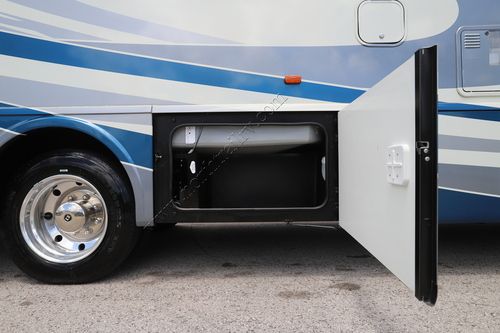 2023 Winnebago Adventurer 34W