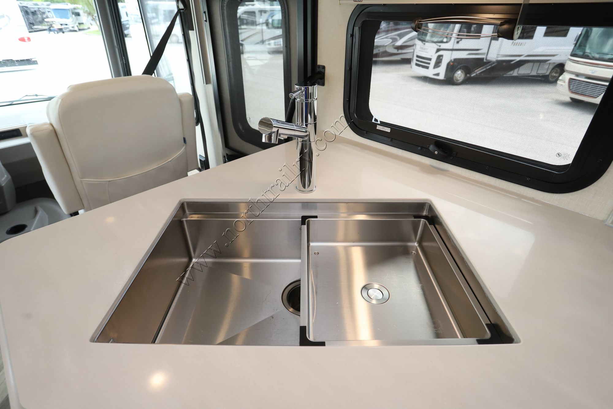 Used 2023 Winnebago Adventurer 34W Class A  For Sale