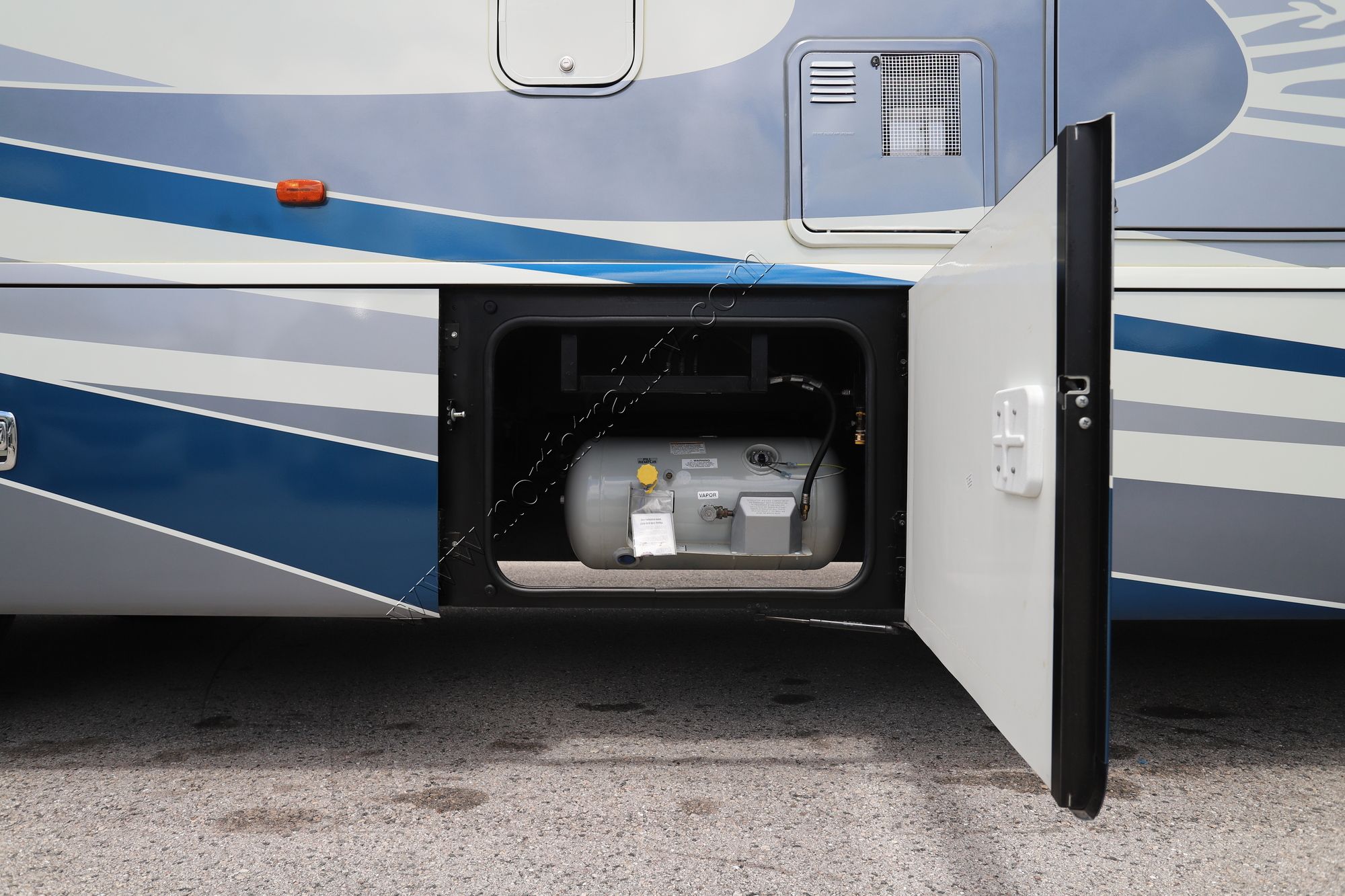 Used 2023 Winnebago Adventurer 34W Class A  For Sale