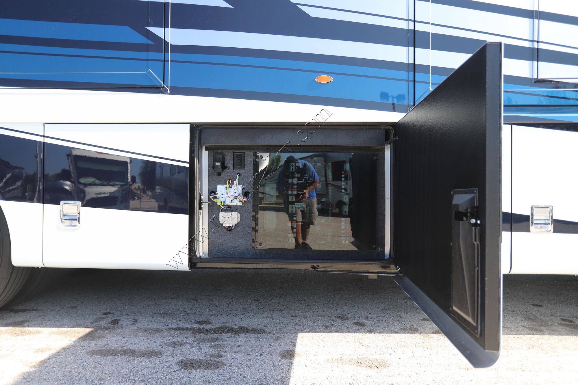 New 2026 Newmar Dutch Star 3836 Class A  For Sale