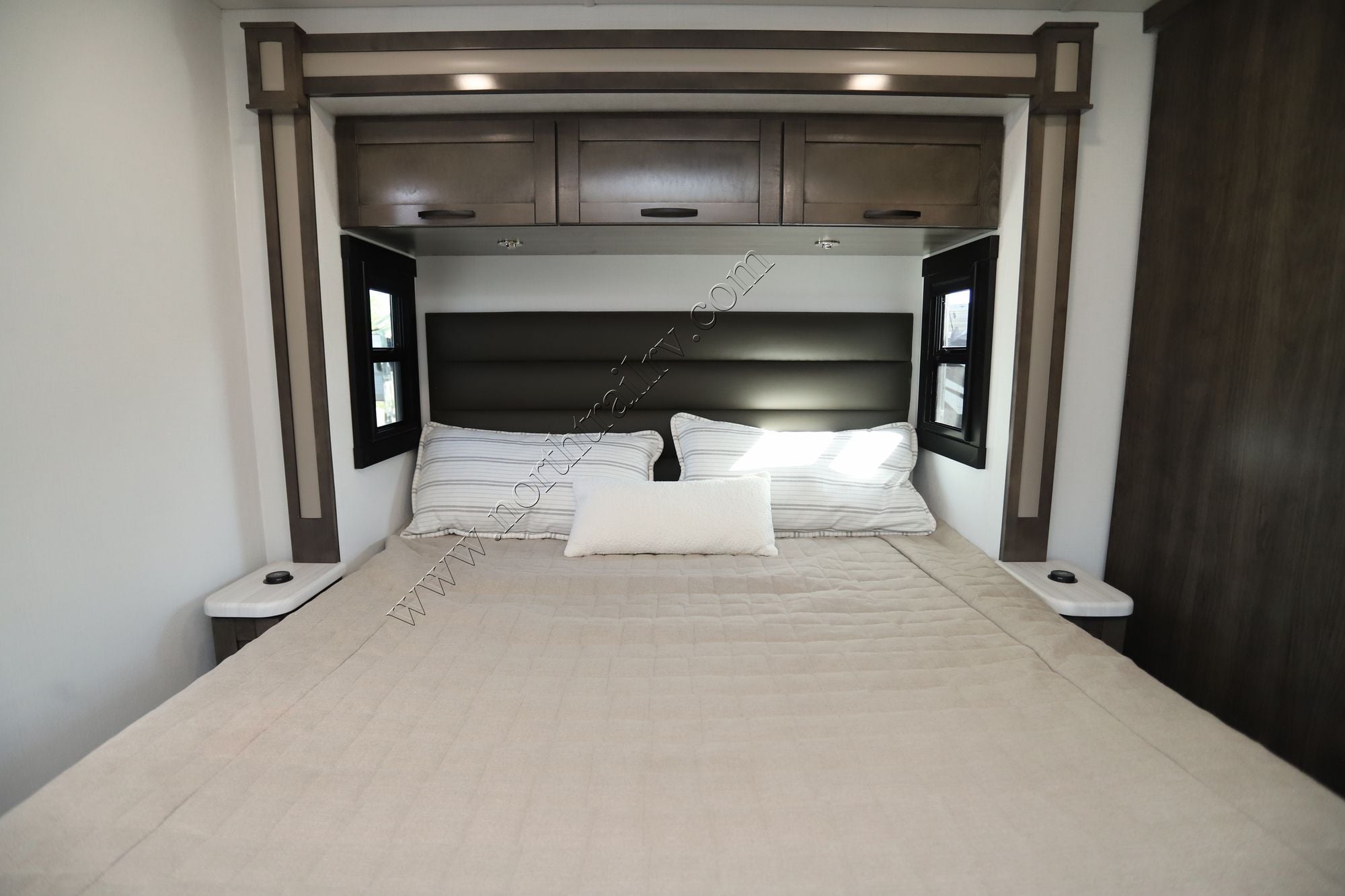 New 2026 Jayco Precept 36C Class A  For Sale