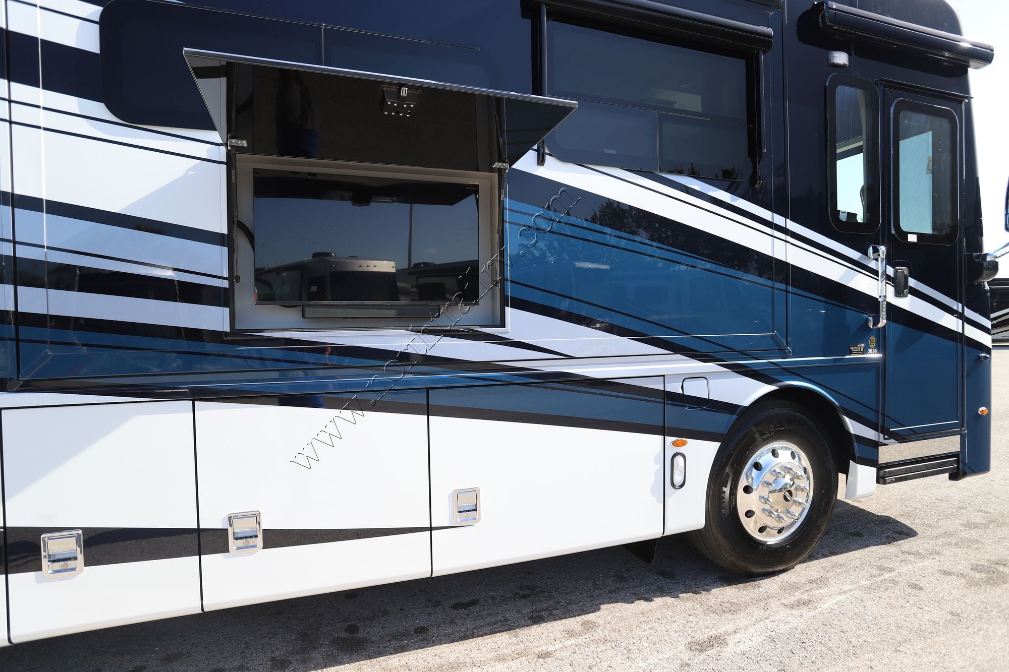 New 2026 Newmar Dutch Star 3836 Class A  For Sale