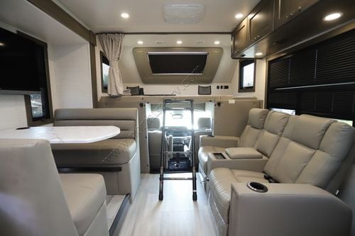 2026 Dynamax Isata 6 31KS