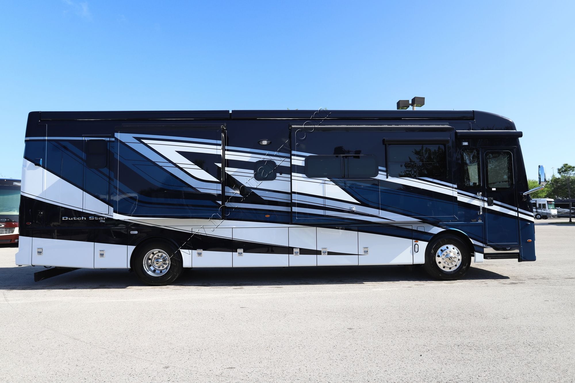New 2026 Newmar Dutch Star 3836 Class A  For Sale