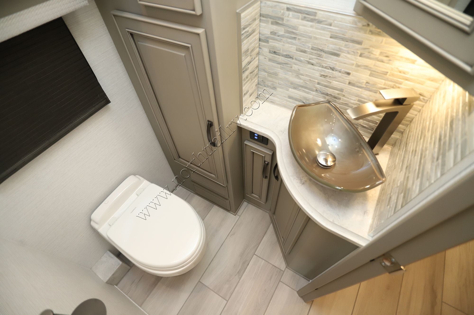 New 2026 Newmar Dutch Star 3836 Class A  For Sale