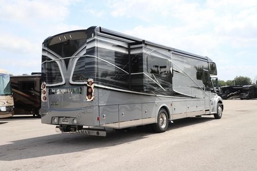 2022 Dynamax Dynaquest Xl 37RB