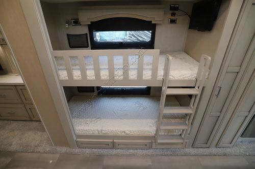 2023 Newmar Super Star 4065