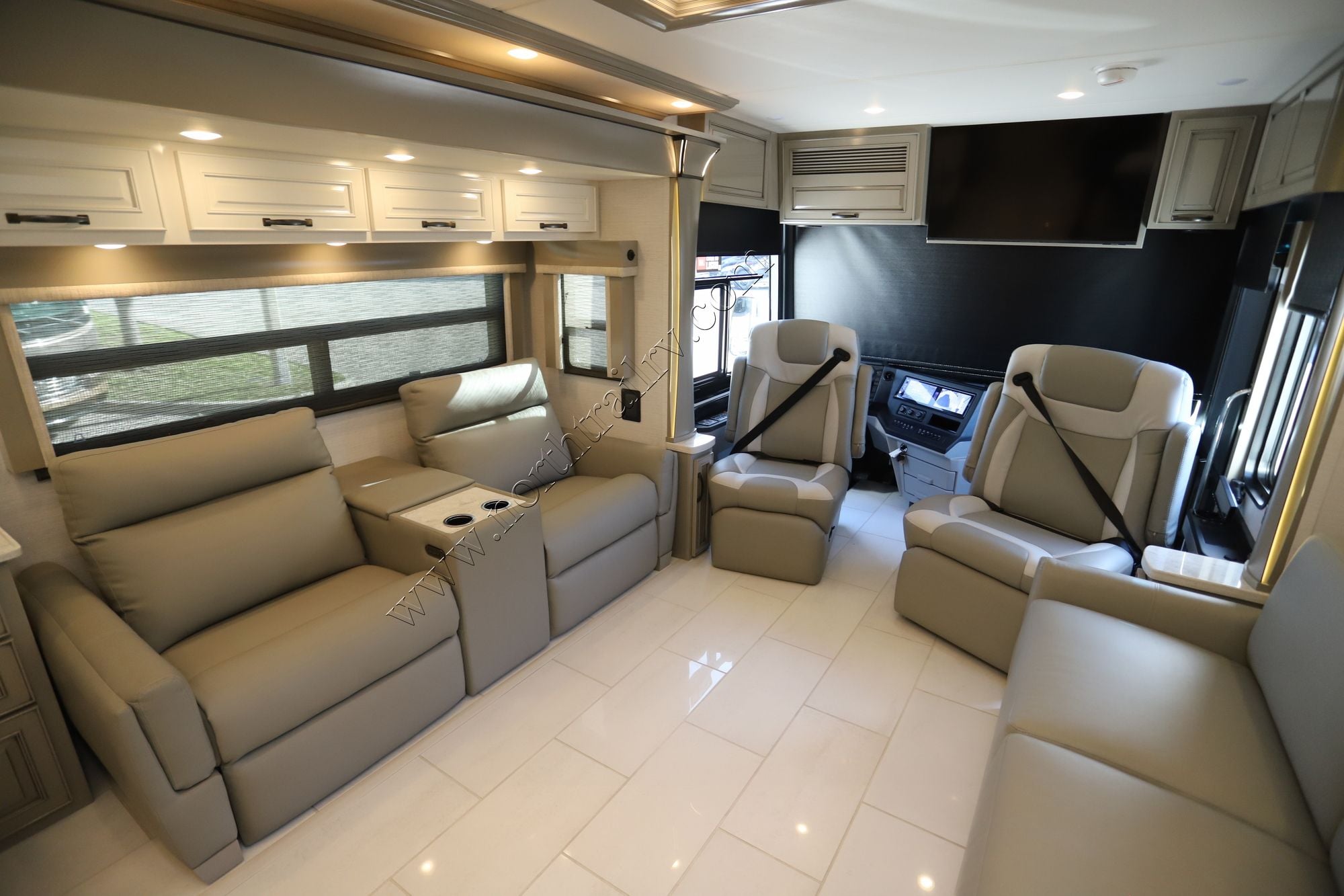 New 2026 Newmar Dutch Star 4325 Class A  For Sale