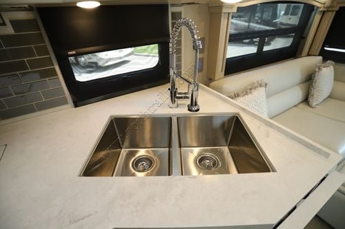 2023 Newmar Super Star 4065