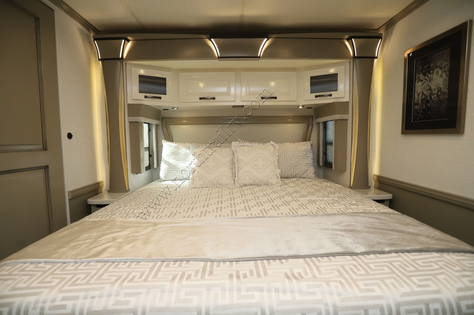 New 2026 Newmar Dutch Star 4325 Class A  For Sale