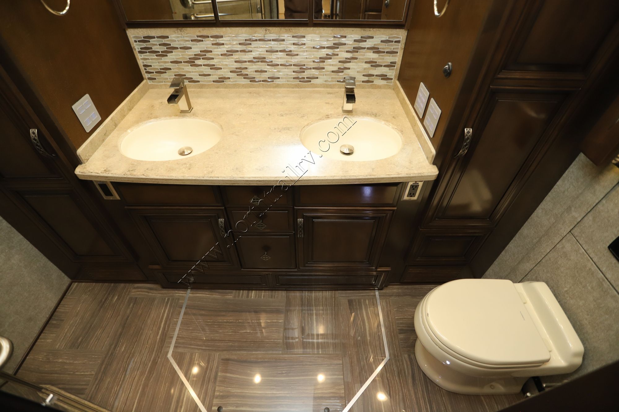 Used 2018 Newmar London Aire 4534 Class A  For Sale