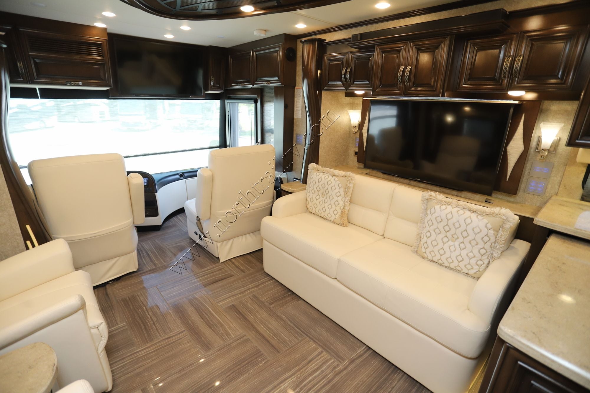 Used 2018 Newmar London Aire 4534 Class A  For Sale