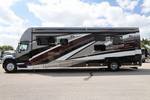 2023 Newmar Super Star 4065