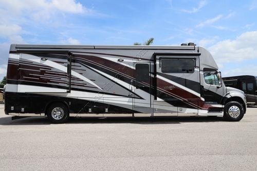 2023 Newmar Super Star 4065