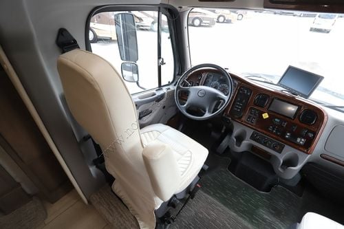 2022 Dynamax Dynaquest Xl 37RB