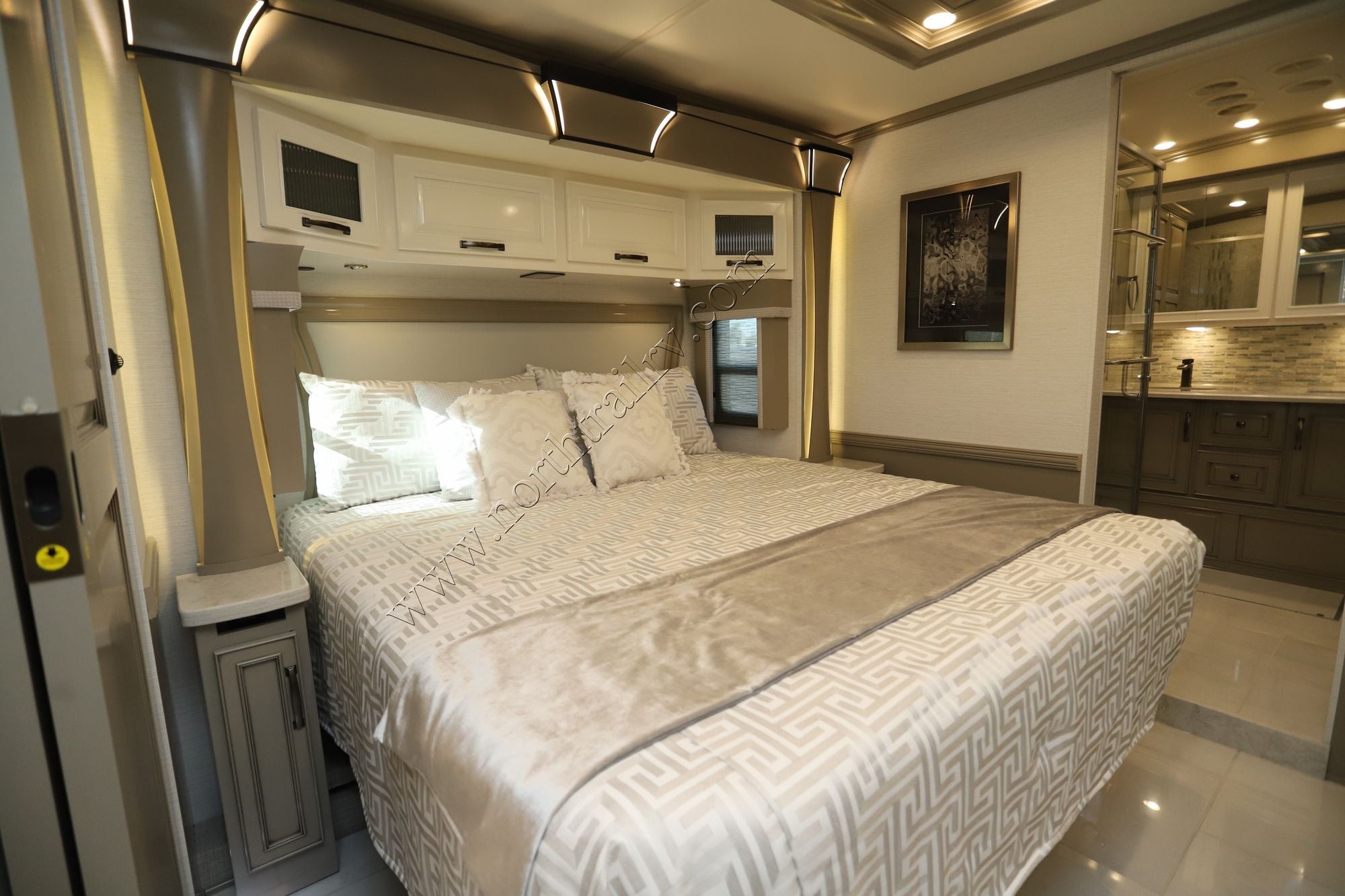 New 2026 Newmar Dutch Star 4325 Class A  For Sale