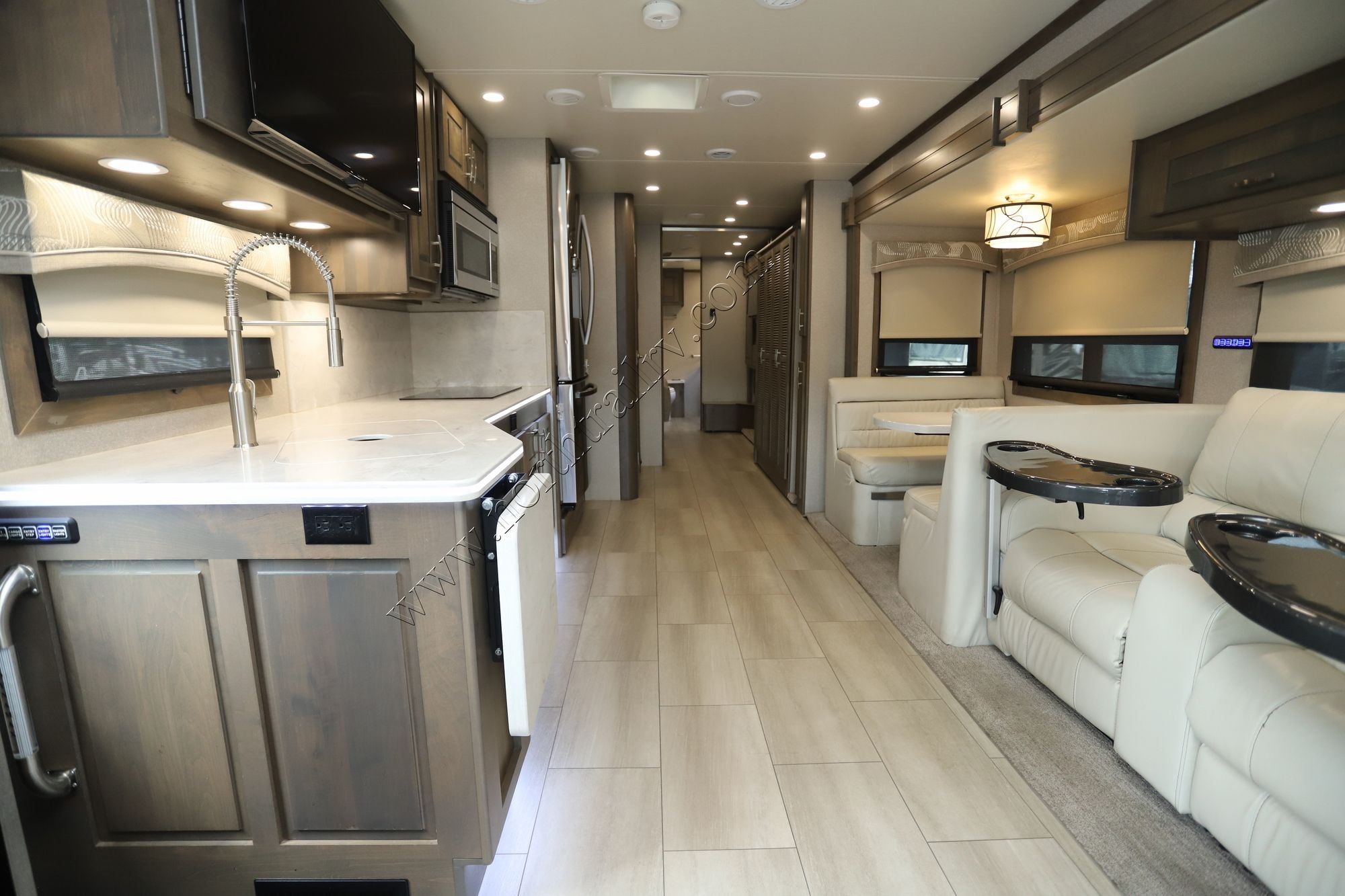 Used 2022 Dynamax Dynaquest Xl 37RB Super C  For Sale