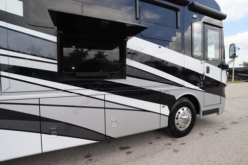 2026 Newmar Ventana 4340 Class A