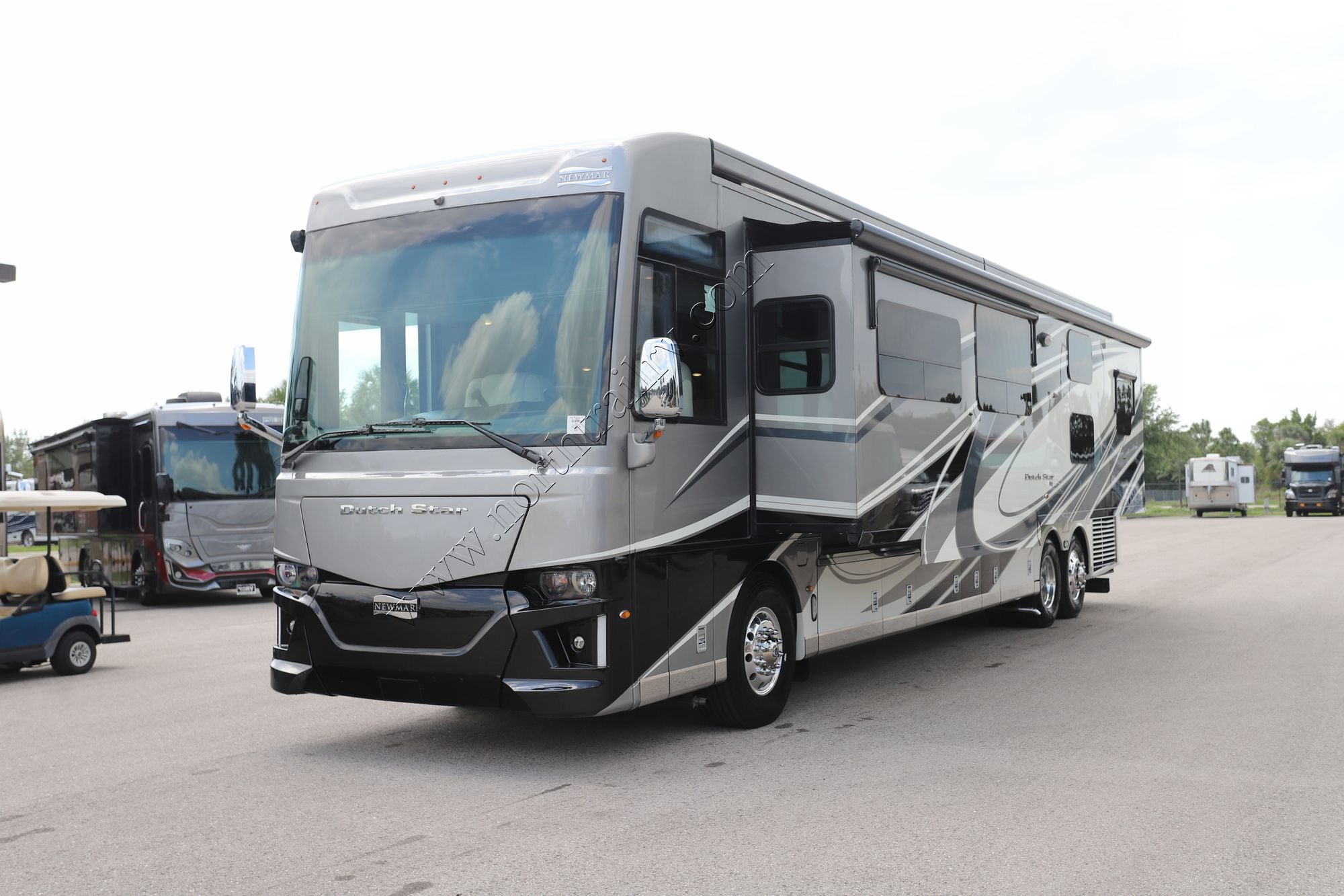 Used 2021 Newmar Dutch Star 4326 Class A  For Sale