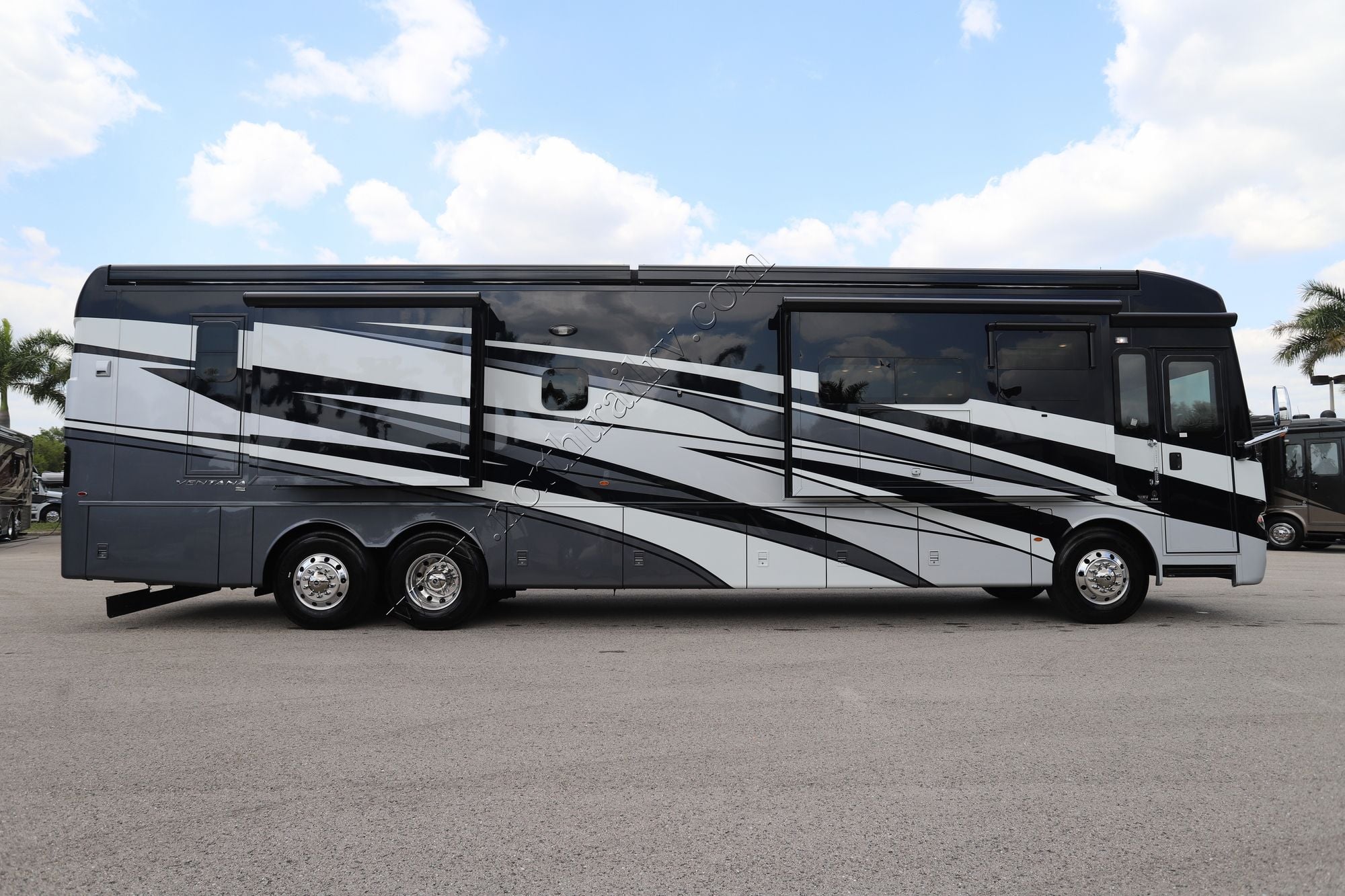 New 2026 Newmar Ventana 4340 Class A  For Sale