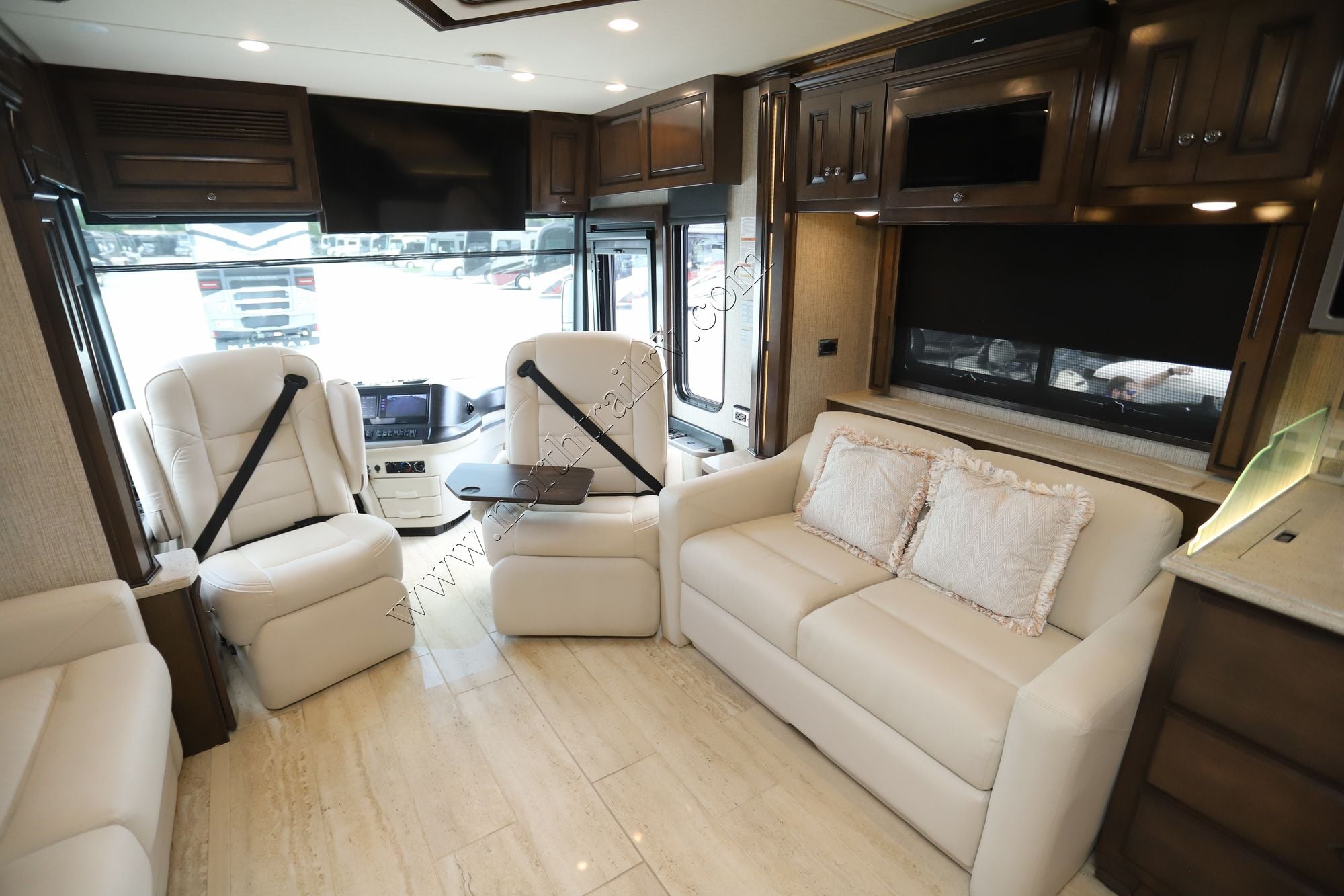 Used 2021 Newmar Dutch Star 4326 Class A  For Sale