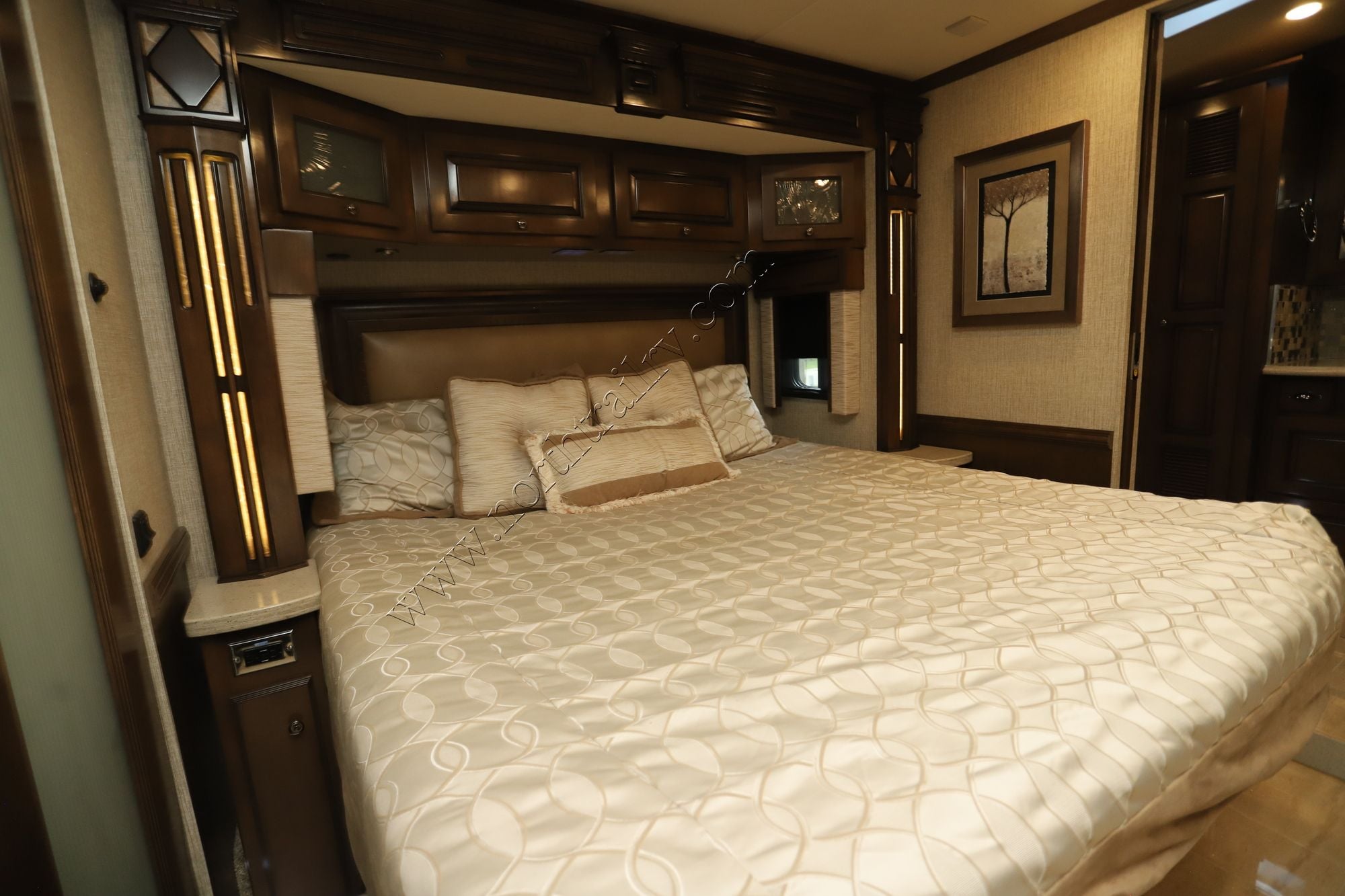 Used 2021 Newmar Dutch Star 4326 Class A  For Sale