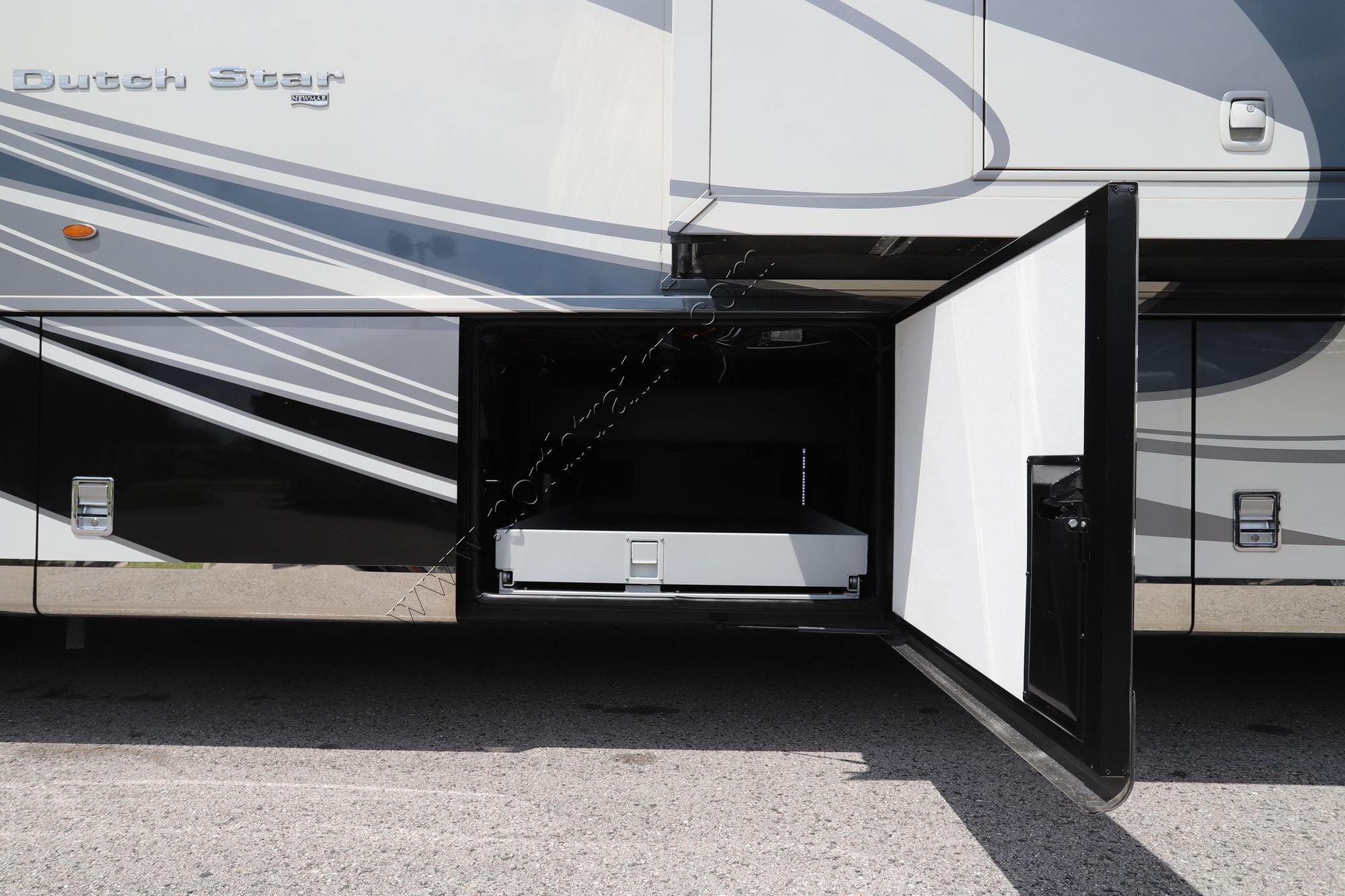 Used 2021 Newmar Dutch Star 4326 Class A  For Sale