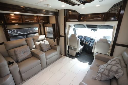 2023 Renegade Rv Xl 45DBM