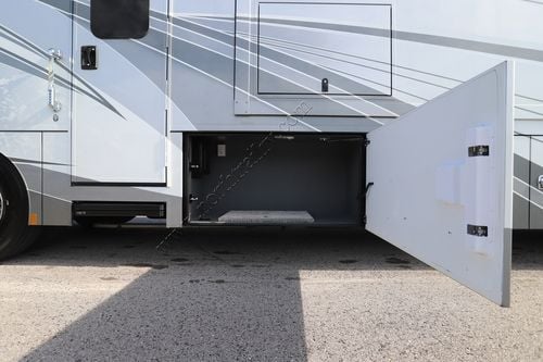 2023 Renegade Rv Xl 45DBM