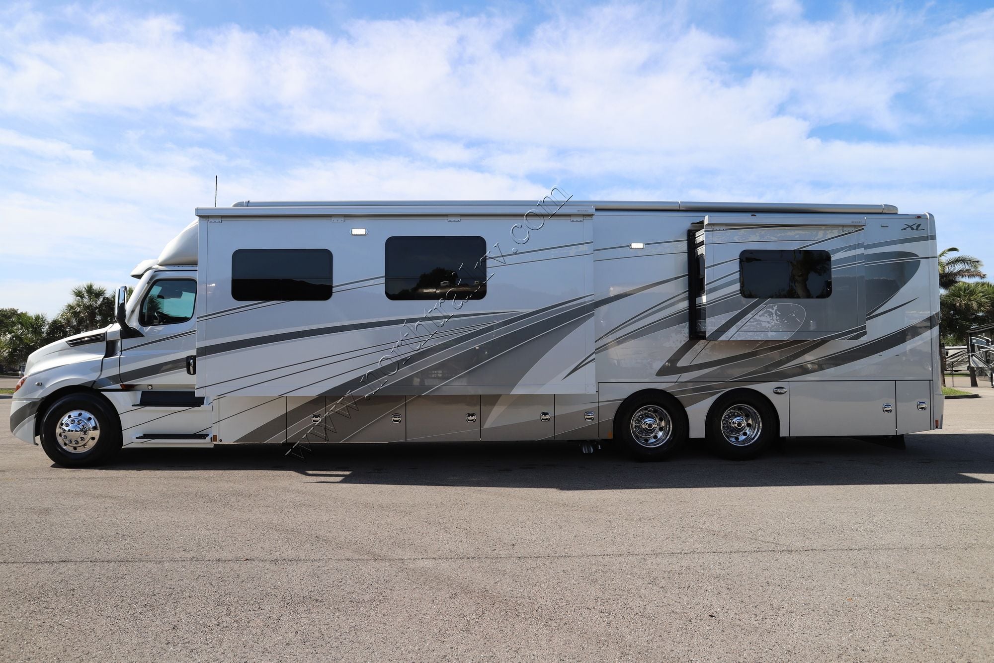 Used 2023 Renegade Rv Xl 45DBM Super C  For Sale
