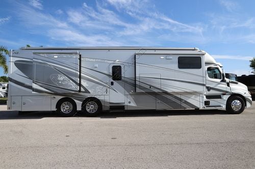 2023 Renegade Rv Xl 45DBM