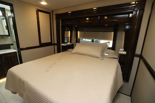 2023 Renegade Rv Xl 45DBM