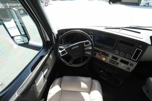 2023 Renegade Rv Xl 45DBM