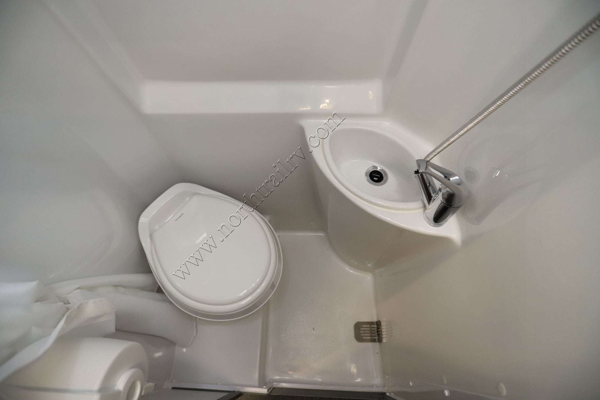 2026 Airstream Interstate 19X OUTLAND Class B New  For Sale